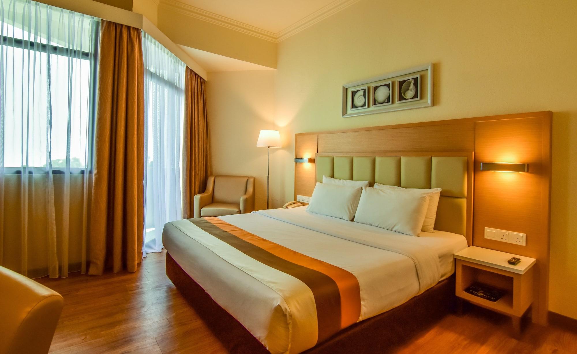Hotel Sentral Seaview @ ​Beachfront Tanjung Bungah  Ngoại thất bức ảnh