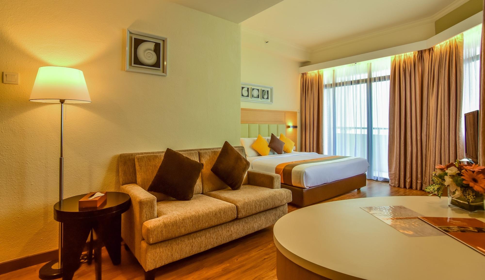 Hotel Sentral Seaview @ ​Beachfront Tanjung Bungah  Ngoại thất bức ảnh