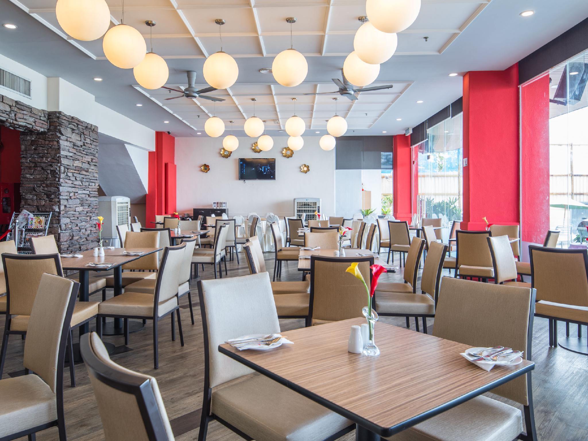 Hotel Sentral Seaview @ ​Beachfront Tanjung Bungah  Ngoại thất bức ảnh
