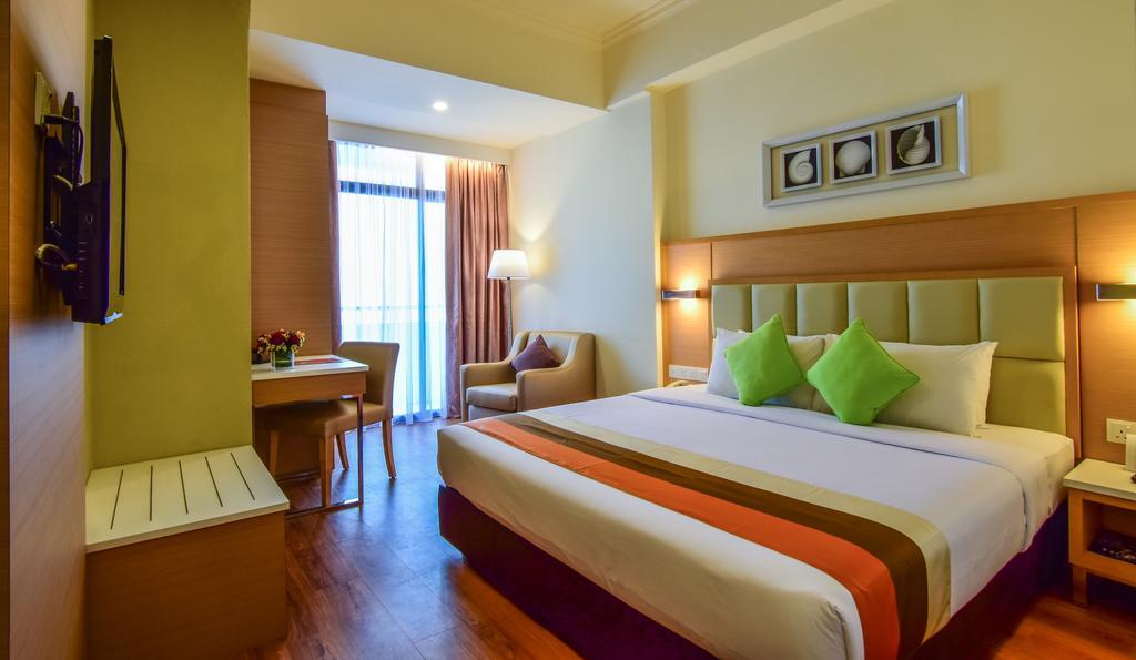 Hotel Sentral Seaview @ ​Beachfront Tanjung Bungah  Ngoại thất bức ảnh