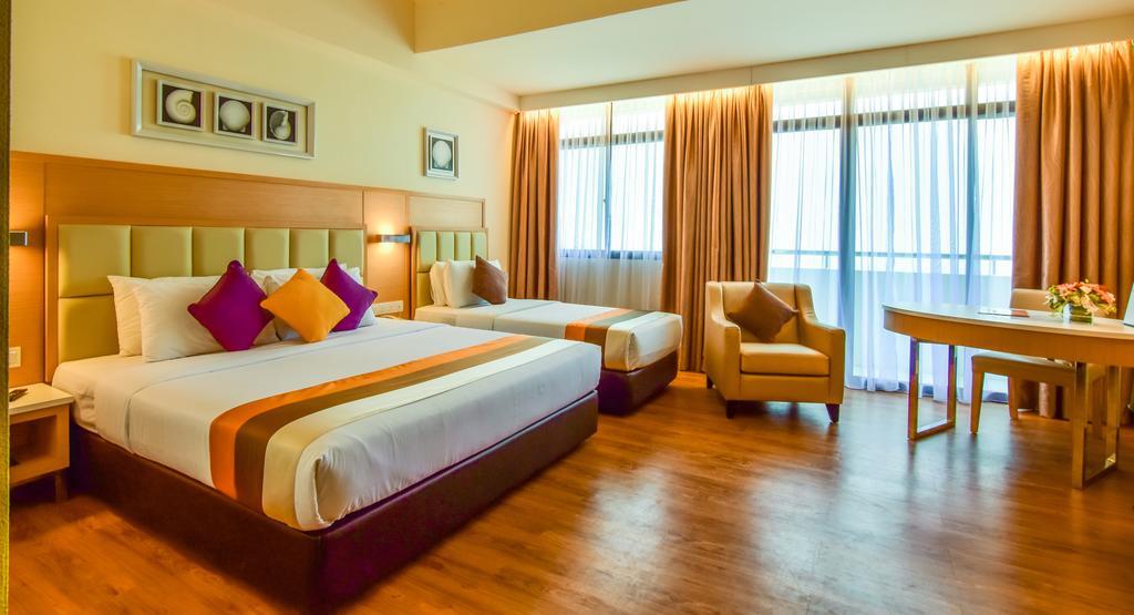 Hotel Sentral Seaview @ ​Beachfront Tanjung Bungah  Ngoại thất bức ảnh