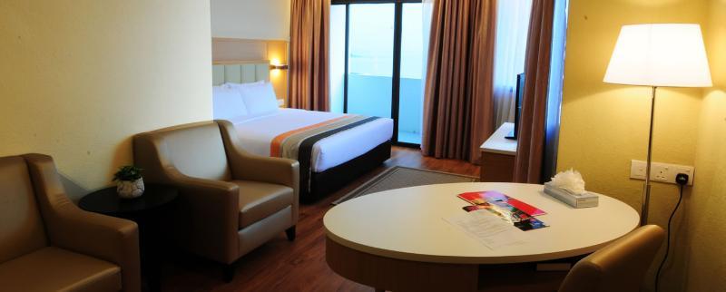 Hotel Sentral Seaview @ ​Beachfront Tanjung Bungah  Ngoại thất bức ảnh