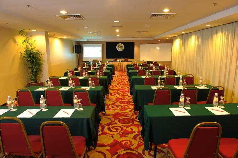 Hotel Sentral Seaview @ ​Beachfront Tanjung Bungah  Ngoại thất bức ảnh