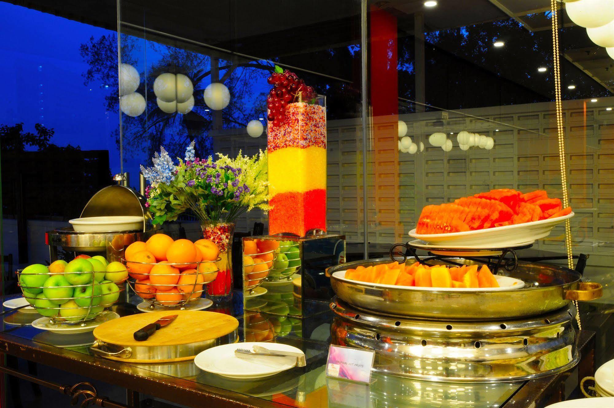 Hotel Sentral Seaview @ ​Beachfront Tanjung Bungah  Ngoại thất bức ảnh
