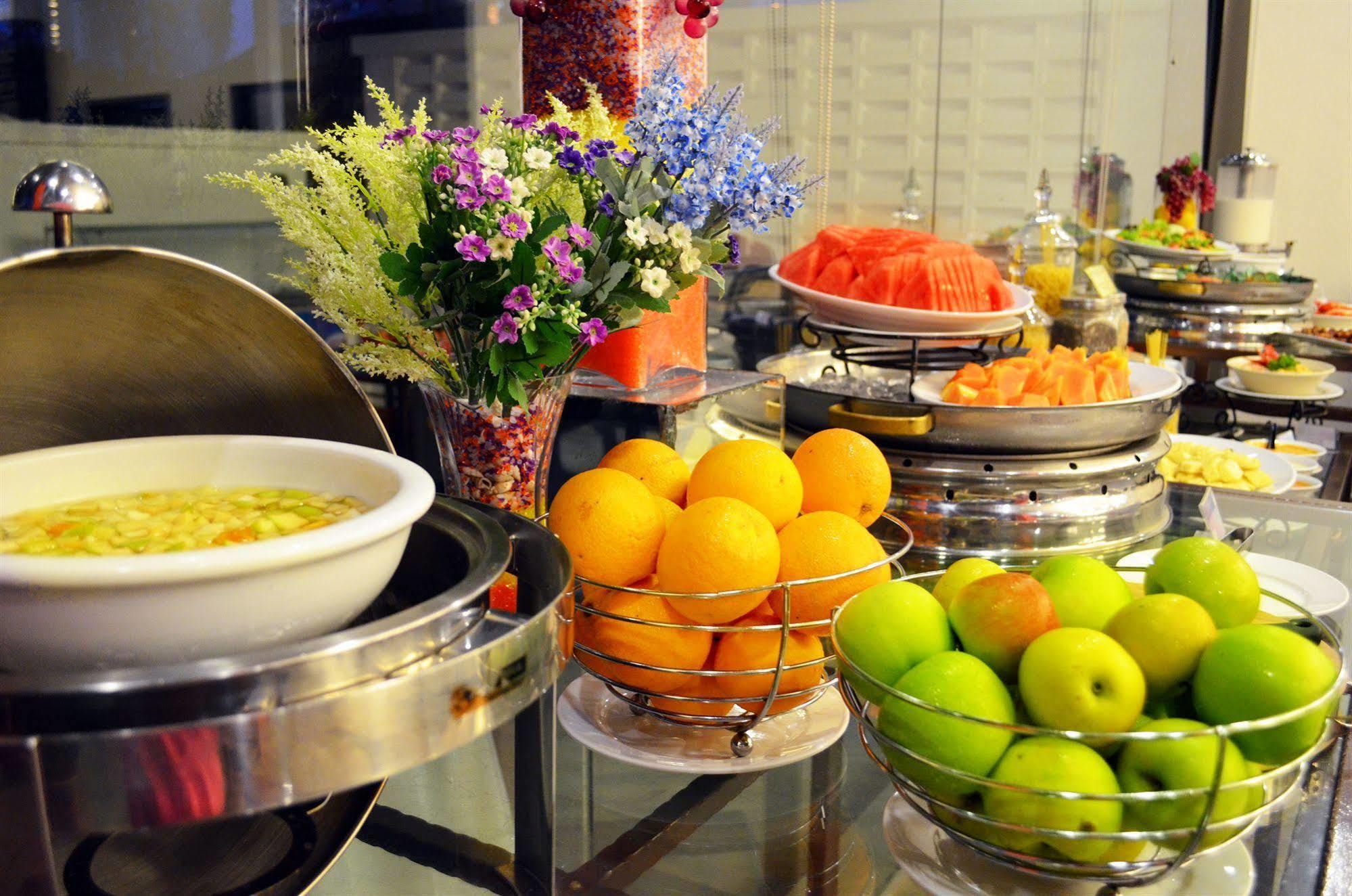 Hotel Sentral Seaview @ ​Beachfront Tanjung Bungah  Ngoại thất bức ảnh